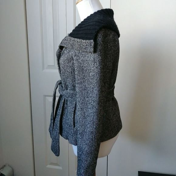 Lightweight wide collar black & grey jacket - Picture 4 of 7